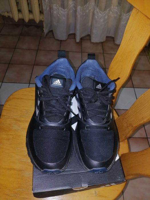 Маратонки ADIDAS