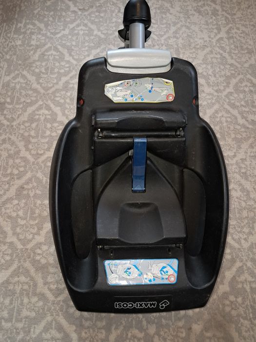 Maxi Cosi Cabriofix + isofix base