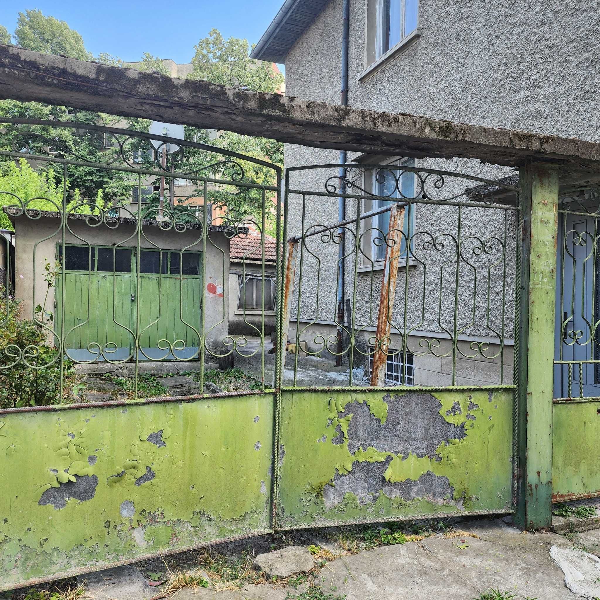 Етаж от къща в гр. Търговище