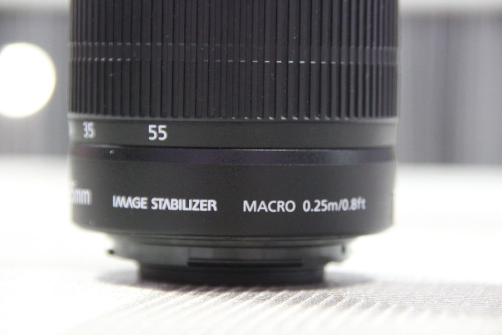 Обектив canon ef-s 18-55mm 3.5-5.6 IS