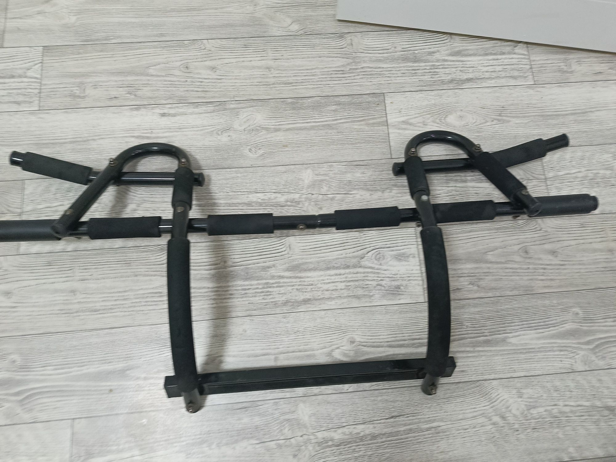 Продается турник в не плохом качестве