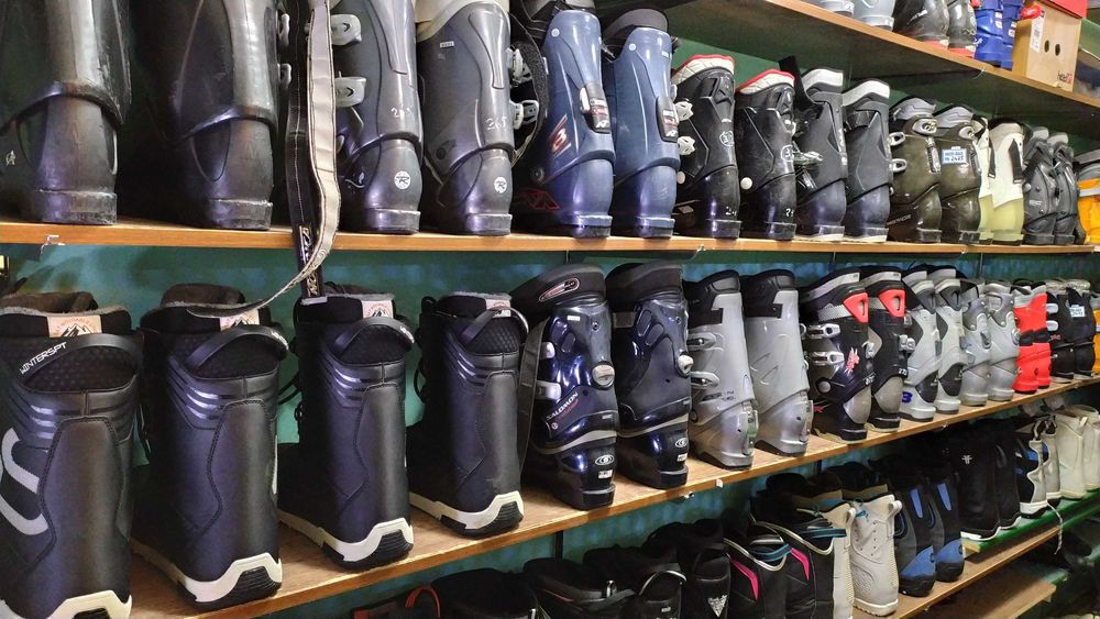 Ботинки горнолыжные, сноубордические б.у.