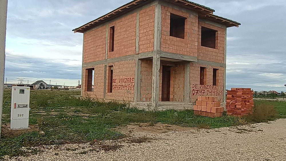 Casa roșu Grigorescu 2 Cihei cu etaj