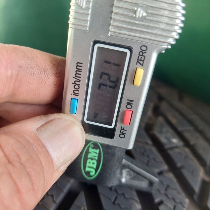 Зимни гуми yokohama 255/60/18