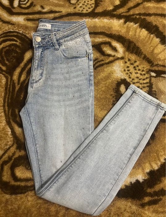 Дънки с камъни размер S