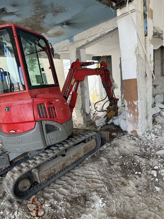 Executam piconari,decoperte,demolări,etc…nisip,piatra.etc…