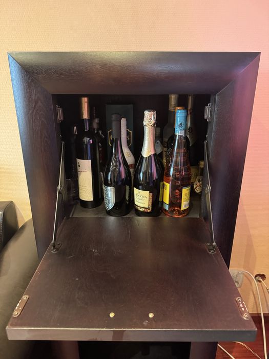 Minibar Mobexpert 130/57/39 cm