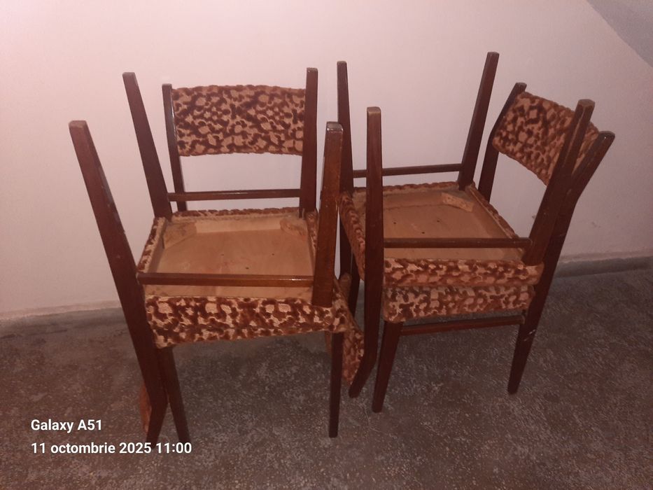 4 Scaune retro bune
