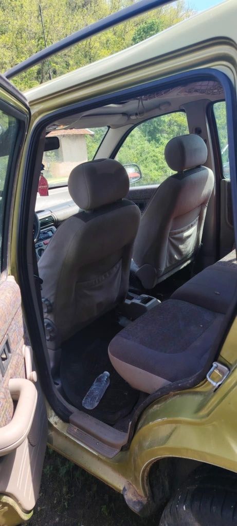Продавам Land Rover Freelander 1.8