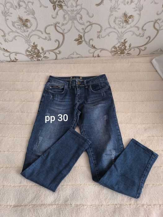 Джинсы разные по 2000 тг