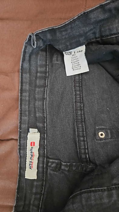 Pantaloni 3/4 (capri) damă