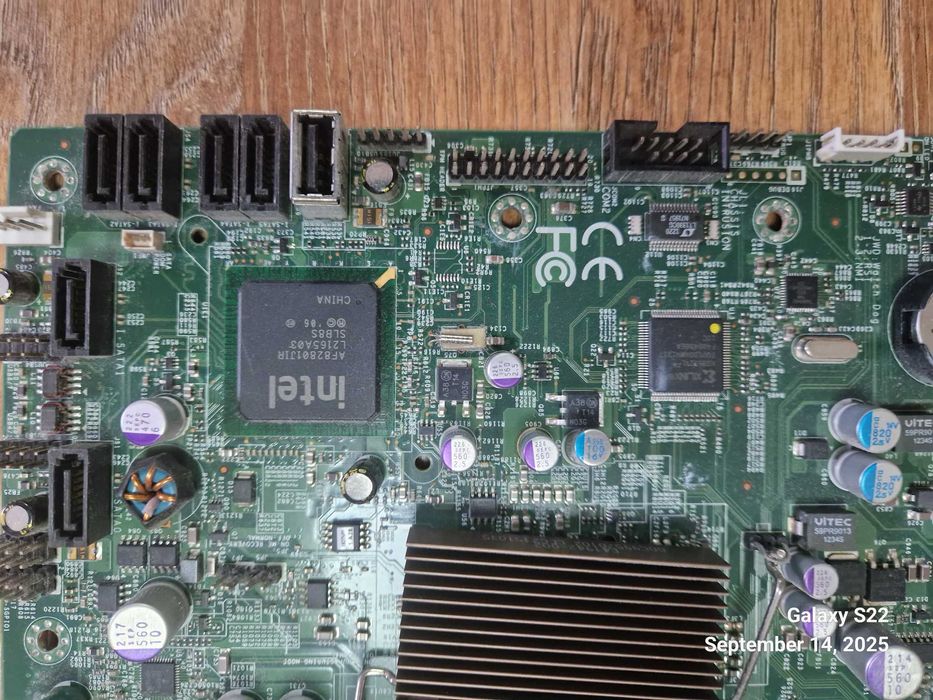 Placa de baza server + 2 Procesoare 16 core + 48GB memorie ECC