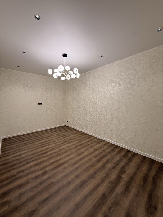 Дом 1.7 сот, 4 комнаты + холл, 2 санузла — центр Сергели