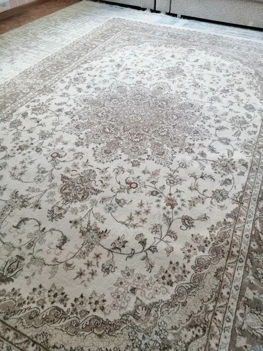 Шерстяной ковёр 2*3 40тыс тг