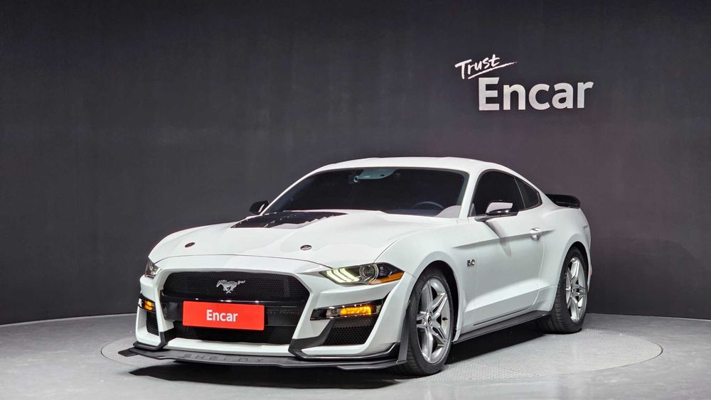 Ford Mustang GT Coupe — 2020 год