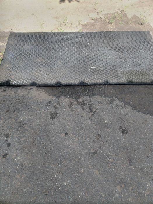 Резиновое покрытие б/у.