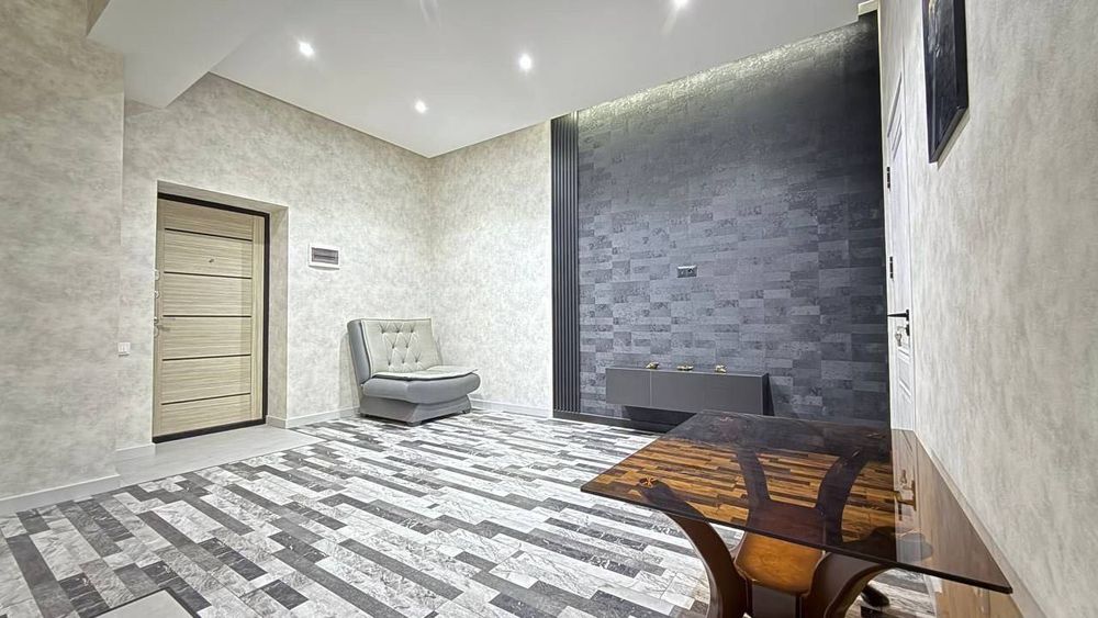 Xon Saroy Продается 1 комнатная квартира ремонт Глинка Яккасарай