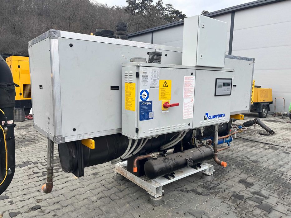 Vand/ Inchiriez Chiller CLIMAVENETA 400 KW