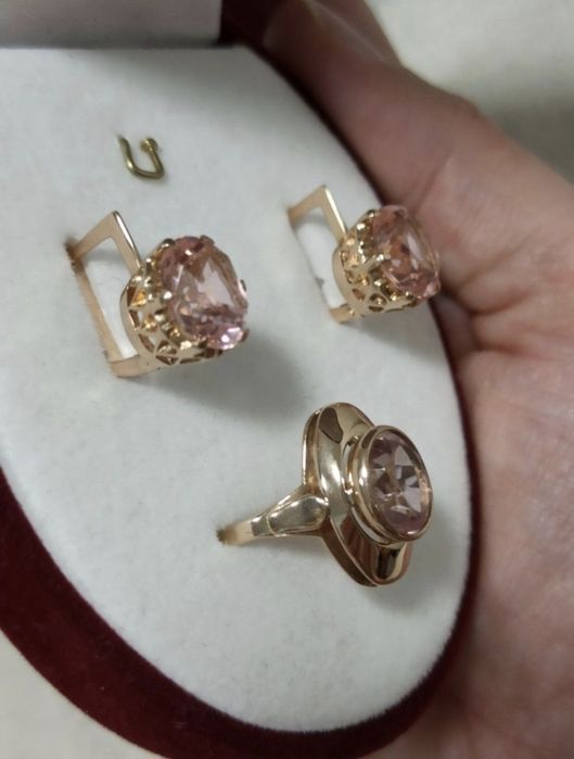 Золотой набор 583 пробы с гранатитом