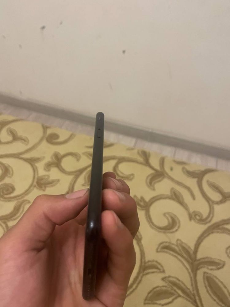 Iphone Se xotirasi 64 gb