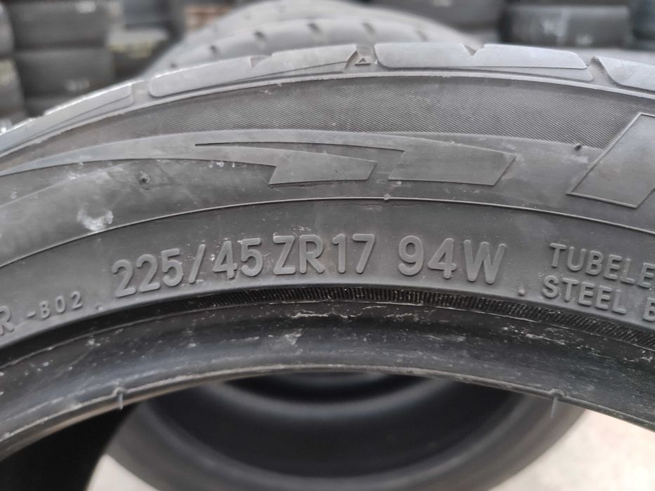 4бр Летни Гуми 225 45 17 - Toyo