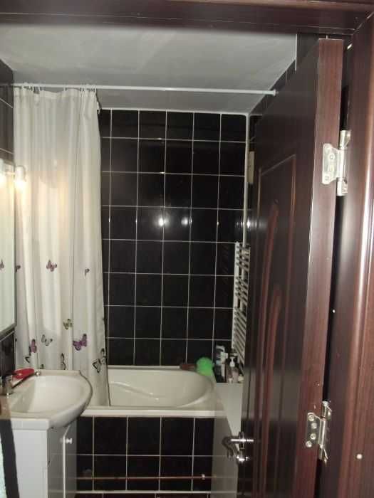 Apartament 3 camere de inchiriat