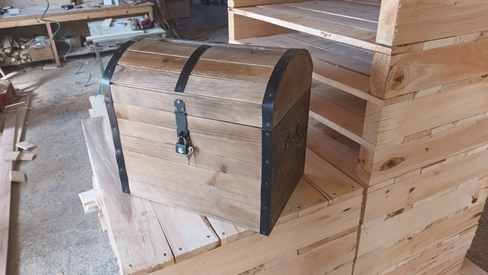 Скрин-ковчеже масивна дървесина