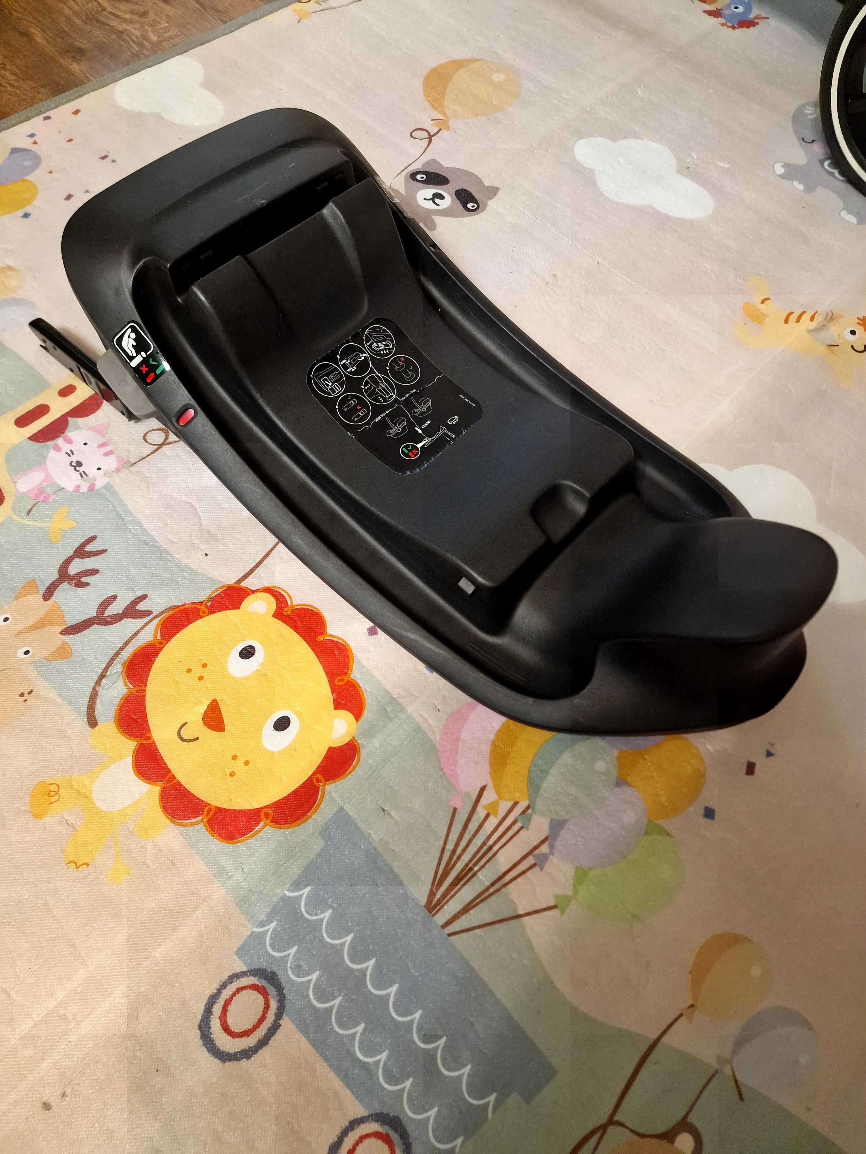 Cybex Aton B2 isize + Cybex Base One
