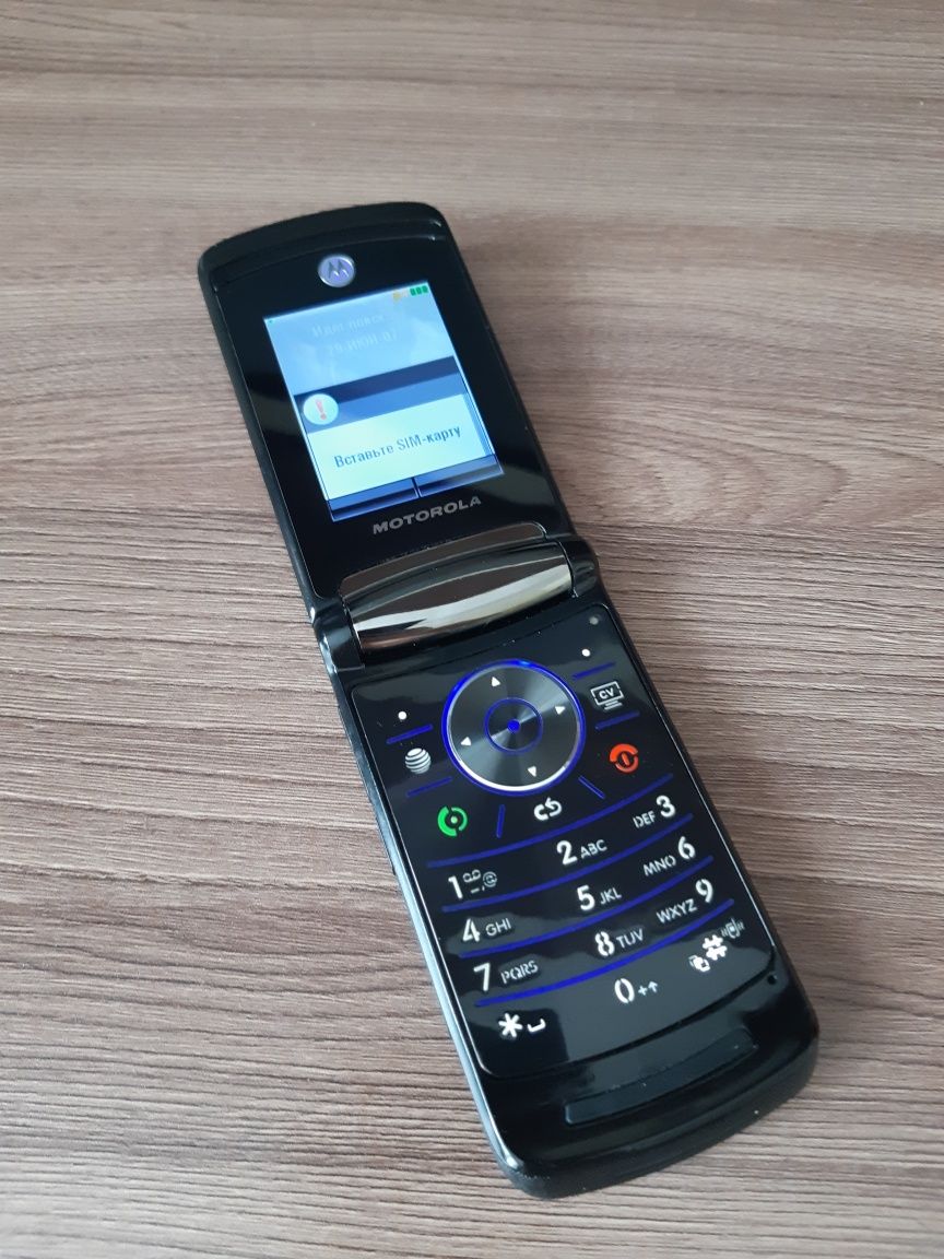 Motorola RAZR V9