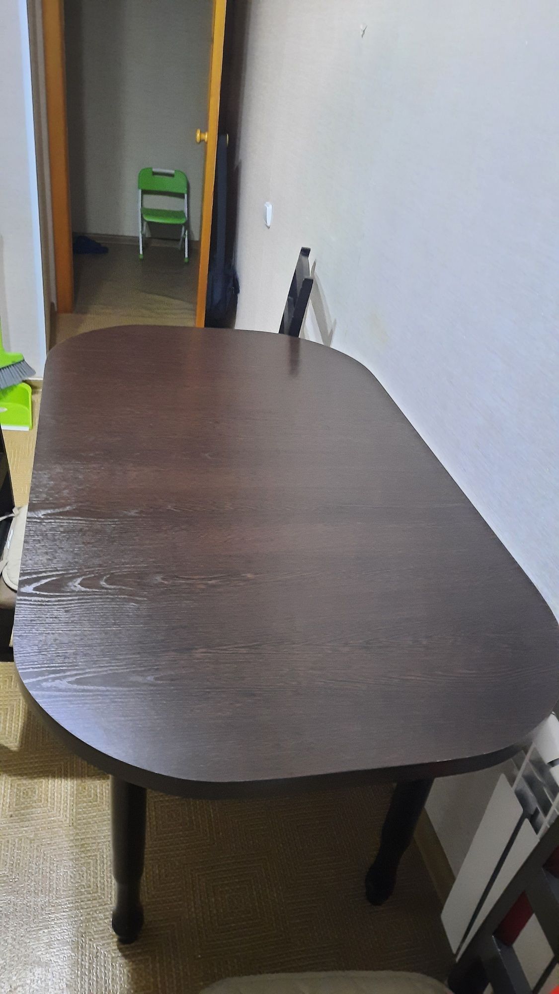 Продам стол (кухня/зал)