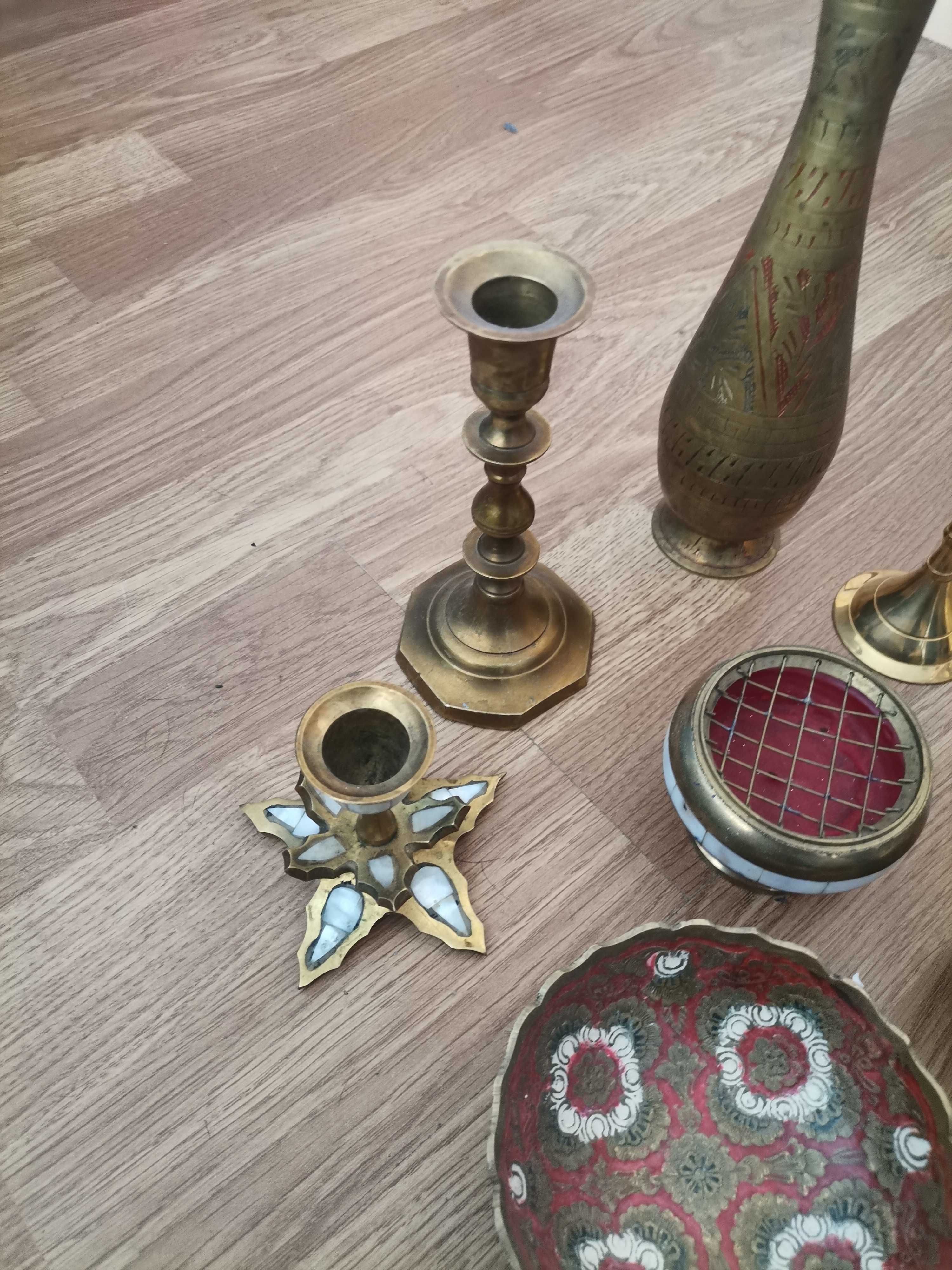 Месингови свещници и други