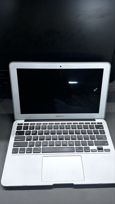 Macbook Air 6.1 Mid 2013 A1465 i5 1.3Ghz 4GB RAM 128gb ssd 1,5gb video