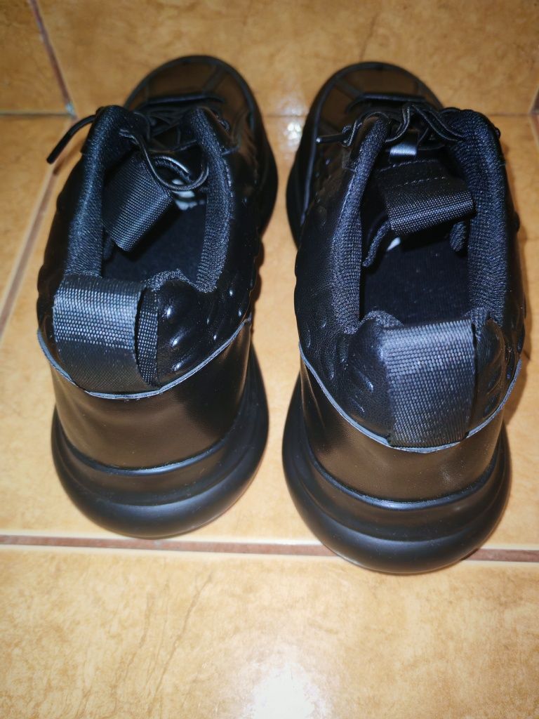 Pantofi noi mărimea 40 interior 26 cm