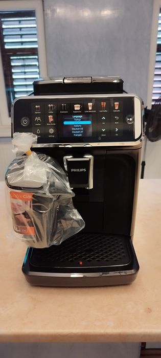 Espressor Philips lattego 5500 nou cu garantie