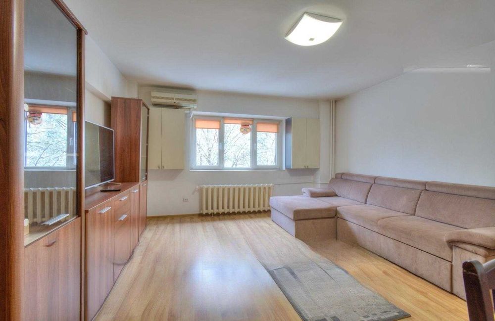 Particular, ap. 2 cam de închiriat – luminos si perfect poziționat!