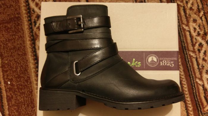 Cizme scurte - Ghete Clarks NOI 4 1/2 (37-37,5) din piele neagra