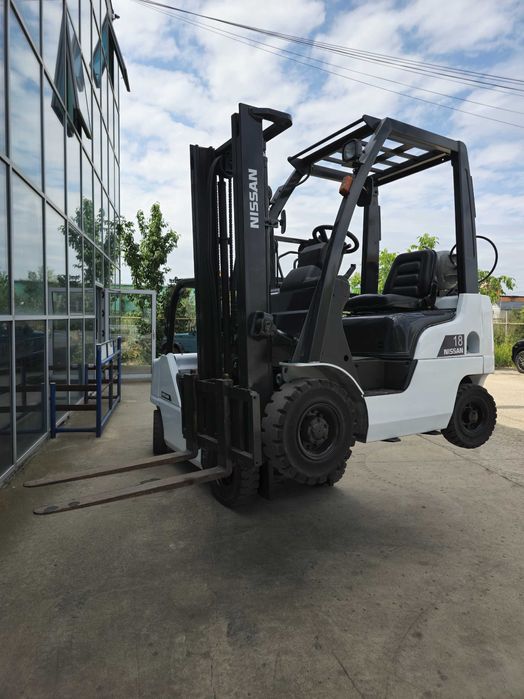 Motostivuitor Stivuitor Nissan 2,5t Diesel
