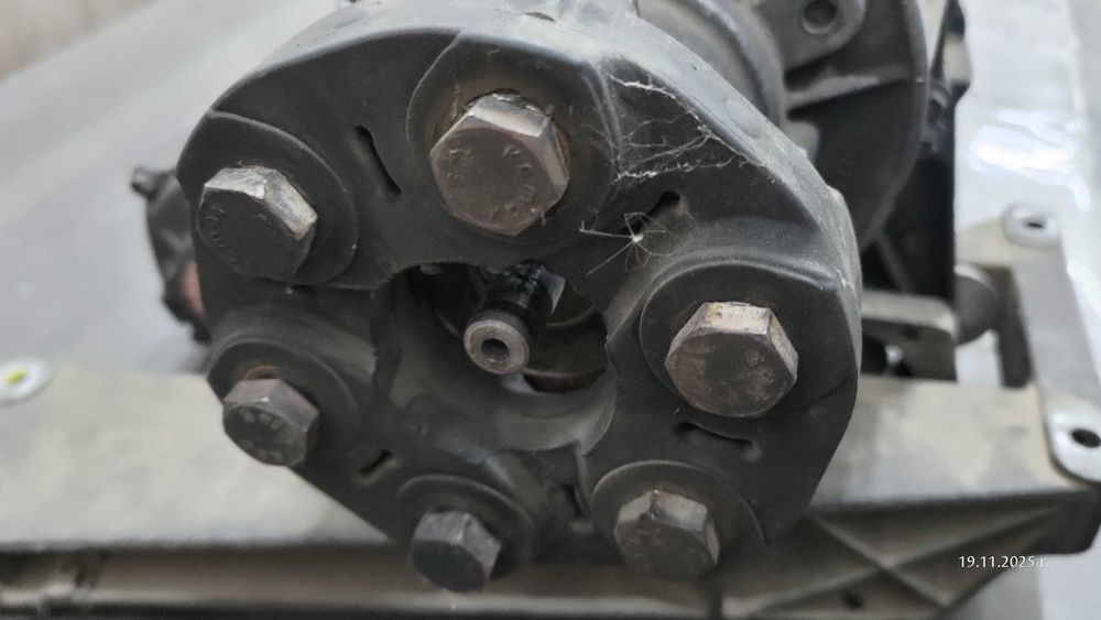 Скоростна кутия е46 330хд ръчка + раздатка