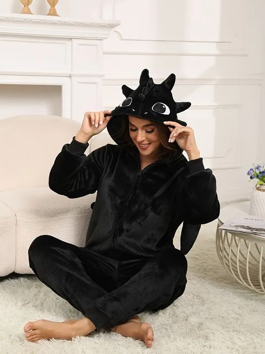 Топъл, пухкав домашен гащеризон дракон