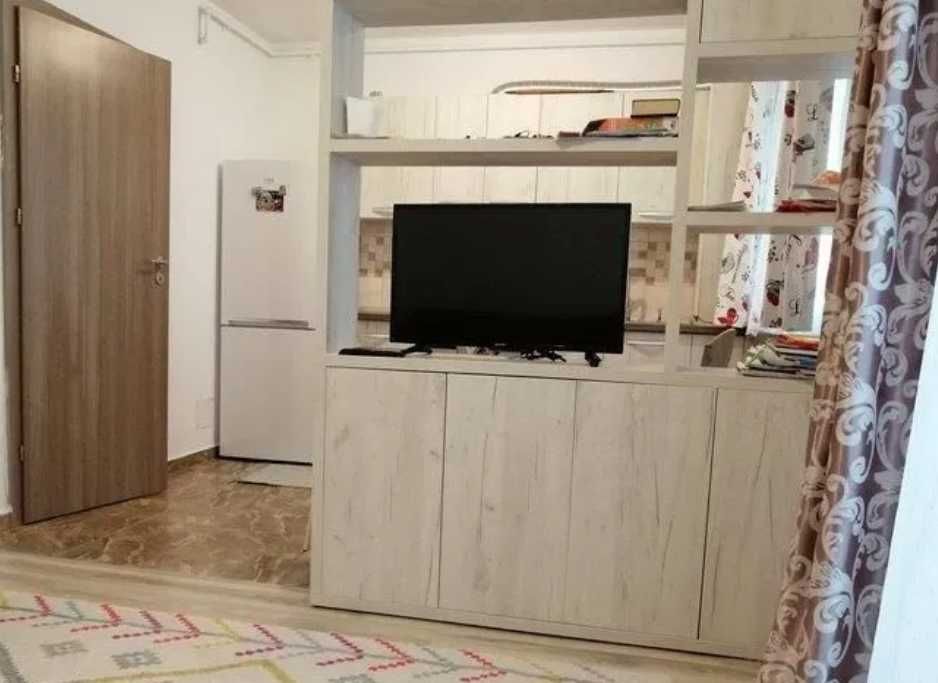 Дава се под наем Двустаен апартамент в Пловдив, Коматево - 64 кв.м за 234.6 € - Снимка #1