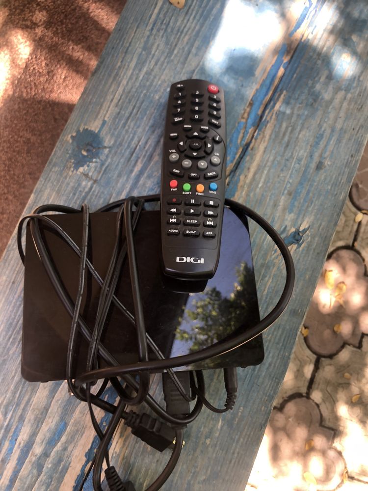 Vand decodoare tv digi
