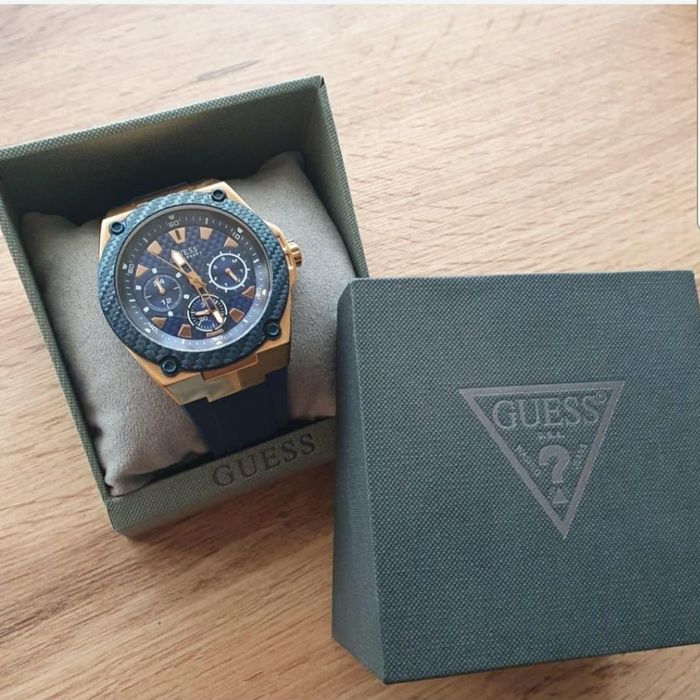 Оригинален часовник "Guess"