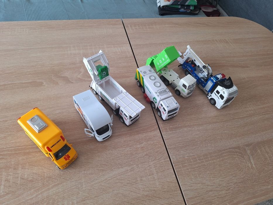 Детски колички и камиончета