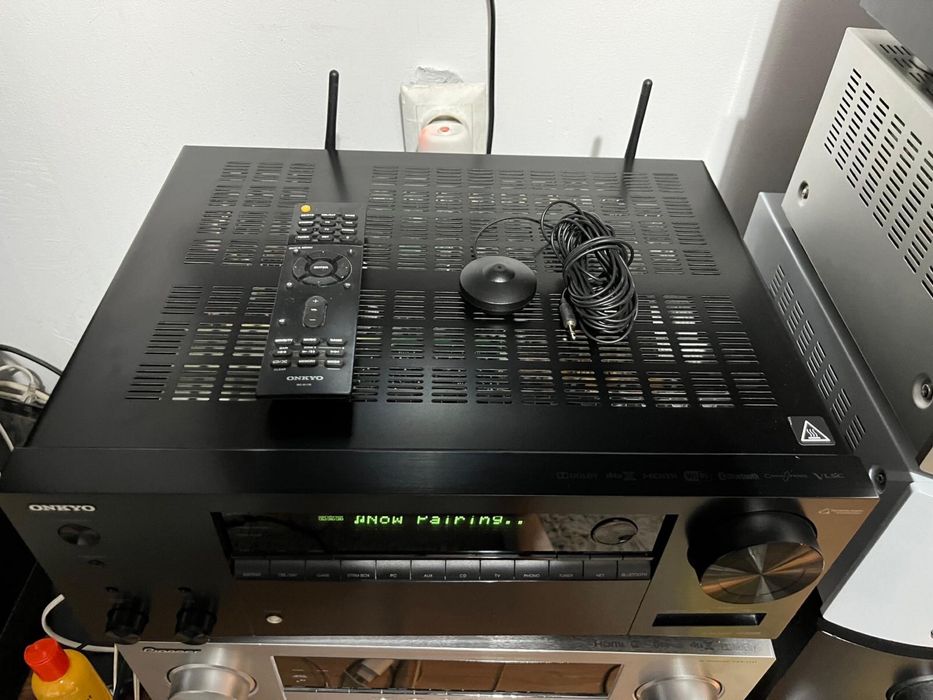 Onkyo HT-R695 4k/7.2/Atmos/bluetooth/Spotify/Airplay/wifi/usb etc.