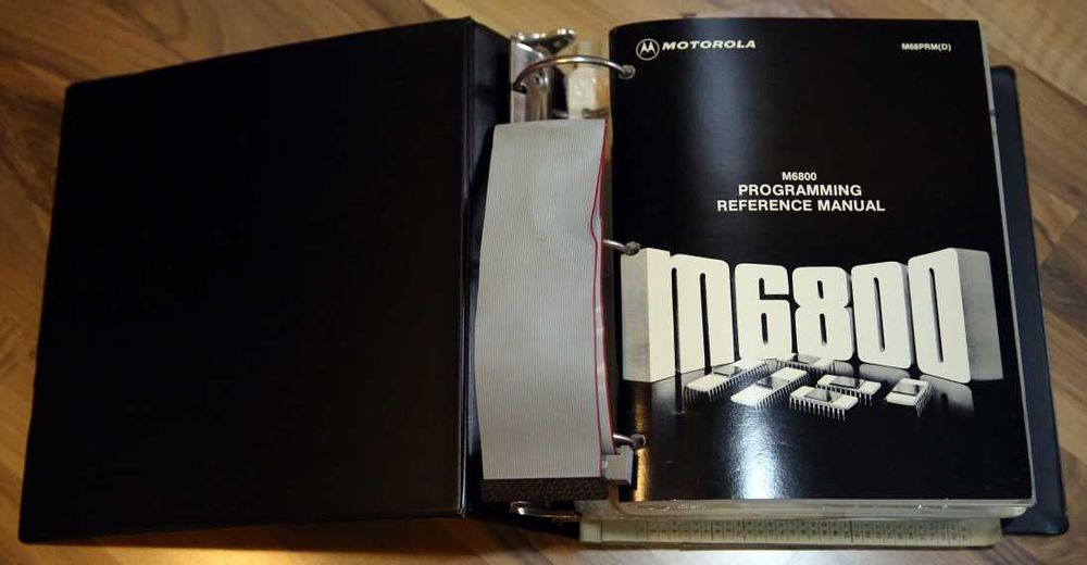 Продавам винтидж пълен комплект Motorola MEK-6800-D2 evaluation kit II