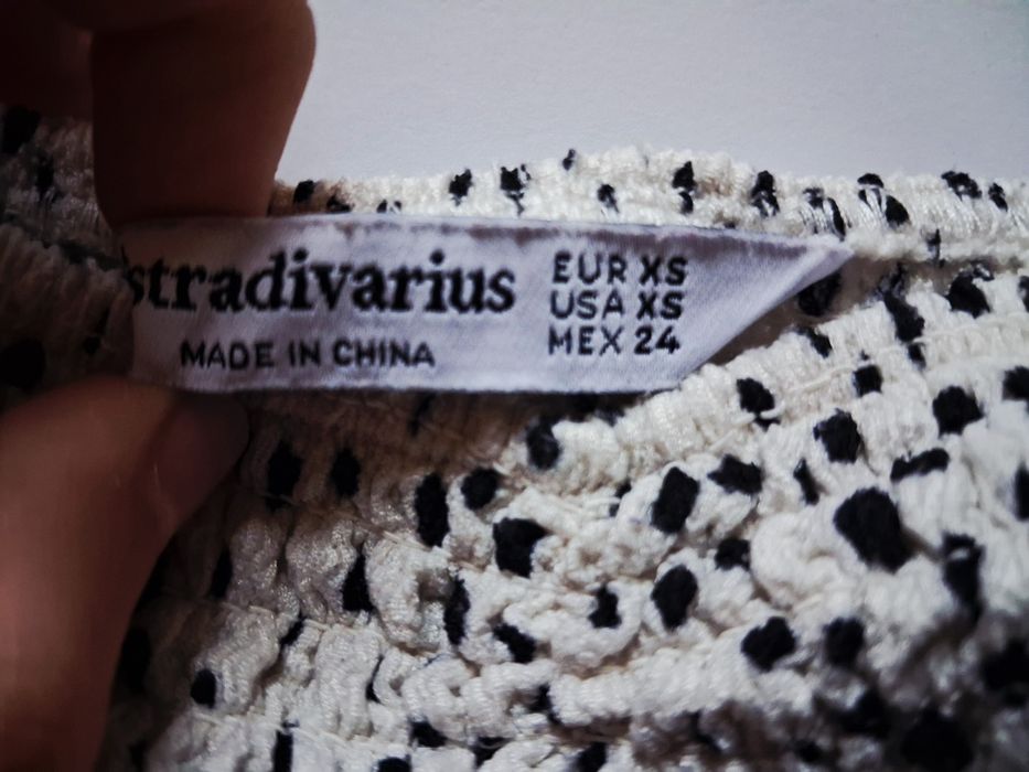 Продавам блузи с къс ръкав