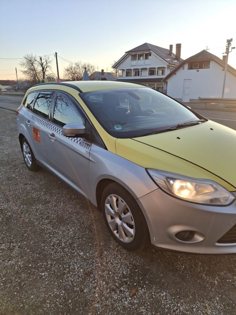 Vând Ford focus mk3 2013/Schimb