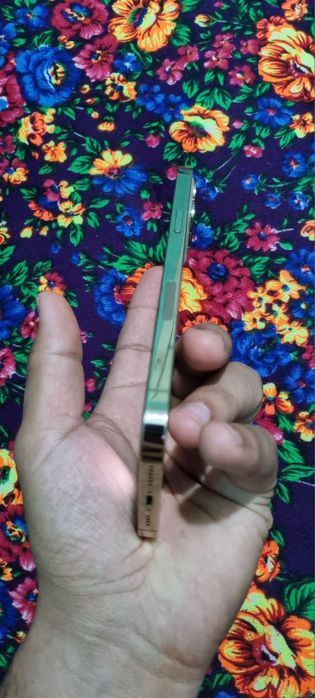 iphone 12 promax 5.400 ming pul zarur srochno sotiladi