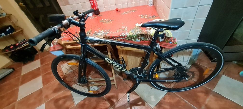 Vand bicicleta Scott Sub 20