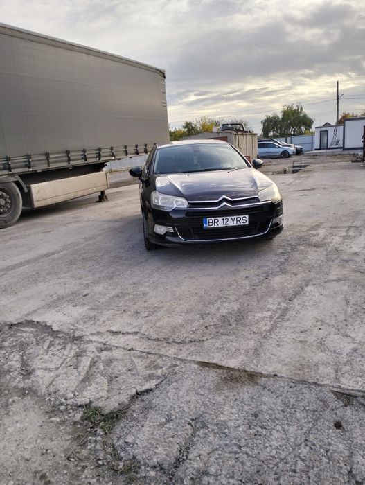 Vând Citroen C5 .